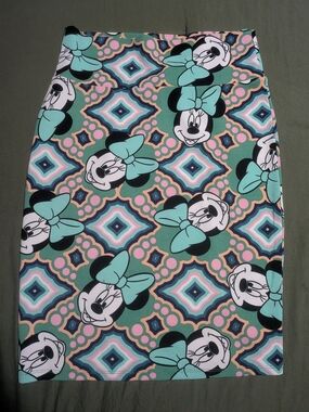 LulaRoe Cassie Disney Women's Skirt Casual Trendy Fashion Minnie Mouse Sz.M